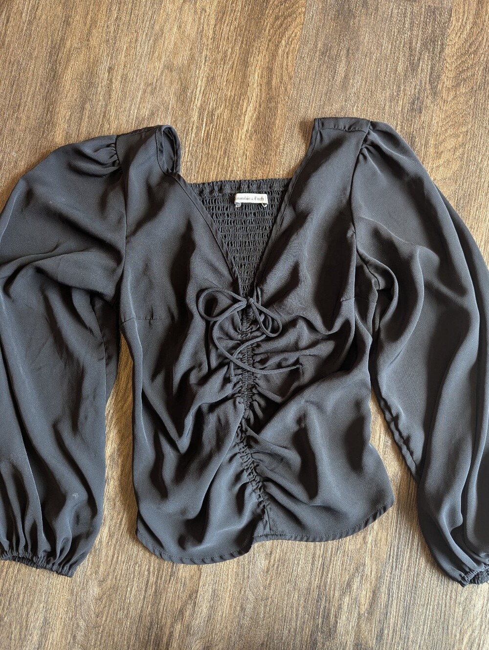 Abercrombie & Fitch Black Ruched Tie-Front Puff Sleeve Top